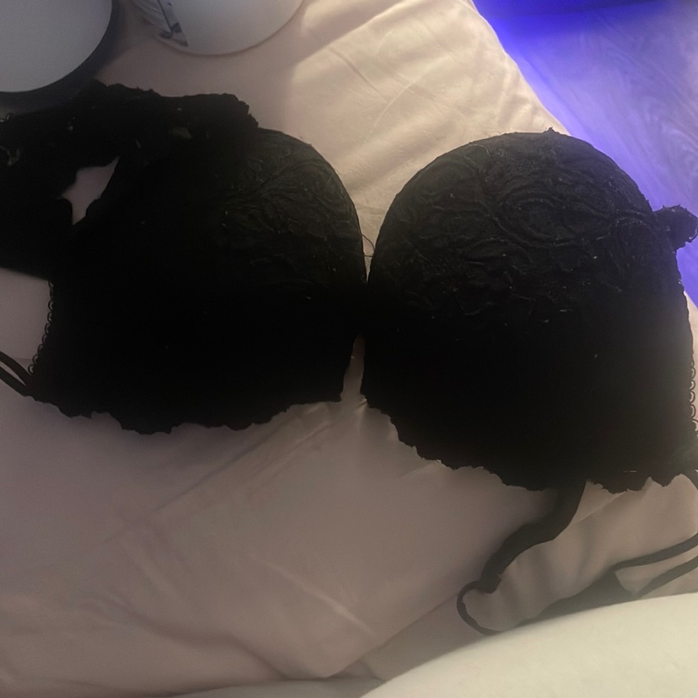Lace black bra size: 38D from smart & sexy